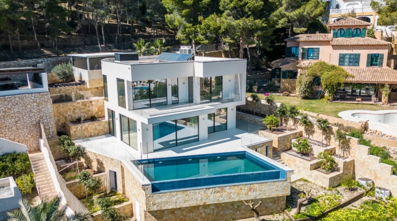Villas(4) - Magnífica villa con vistas al mar y al puerto