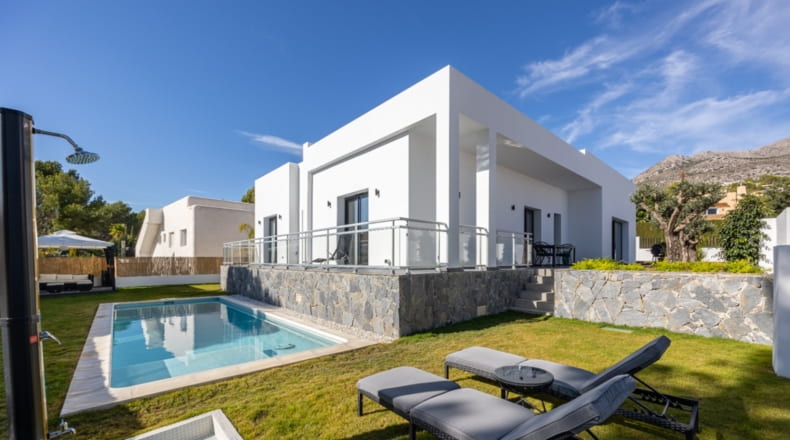 Villas(4) - Villa con hermoso diseño contemporáneo